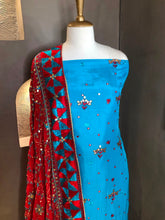 गैलरी व्यूवर में इमेज लोड करें, Phulkari Suit
