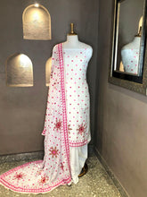 गैलरी व्यूवर में इमेज लोड करें, Phulkari Suit
